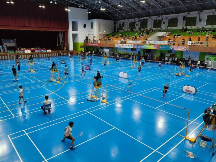 新市全民運動中心羽球館