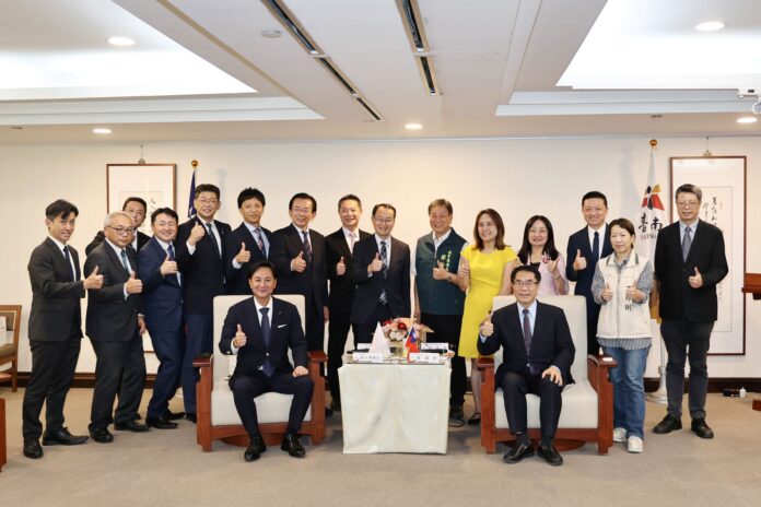 日本宮城縣議會議長佐佐木幸士率團拜會黃偉哲市長_0